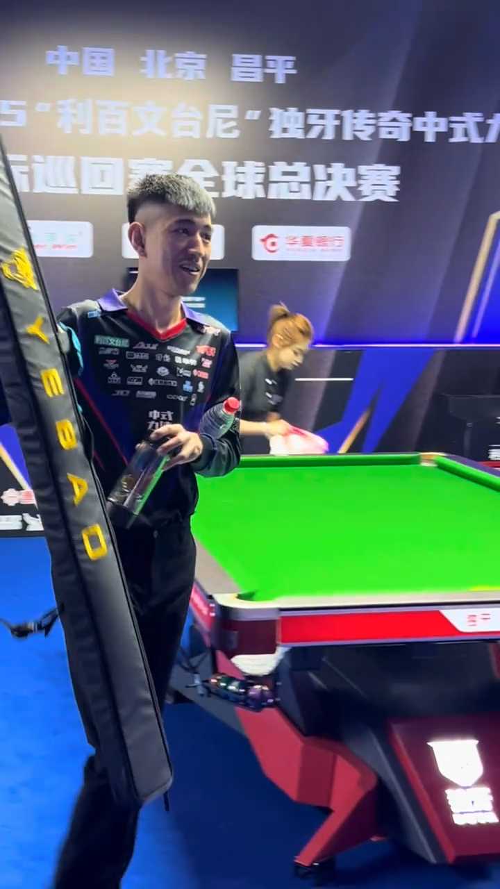 胜利的背后 胜利的背后