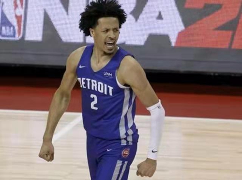 战术板上 战术板上