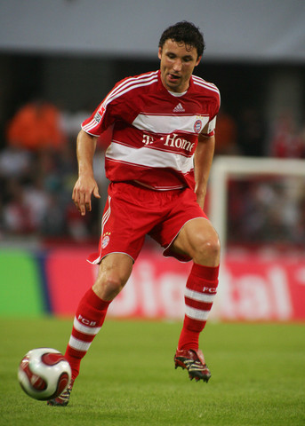 年轻后卫 年轻后卫