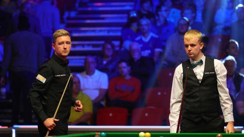 接和球迷引 接和球迷引